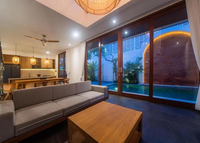 Brand New 3bedroom Laksmi Private Pool サヌール