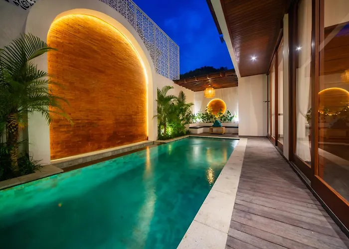 Brand New 3bedroom Laksmi Private Pool * サヌール