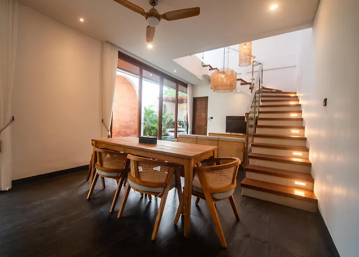 Brand New 3bedroom Laksmi Private Pool サヌール