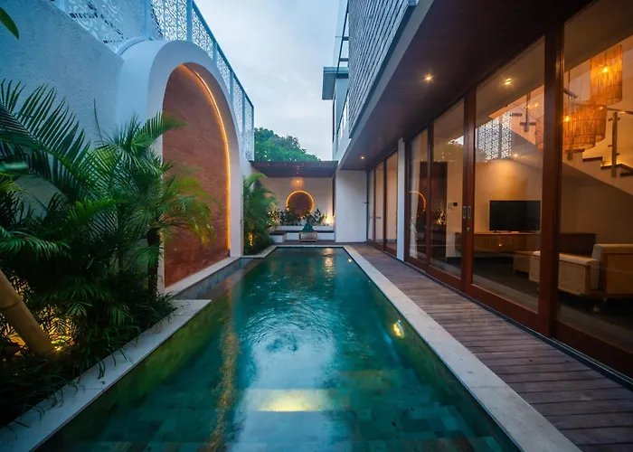 Brand New 3bedroom Laksmi Private Pool * サヌール